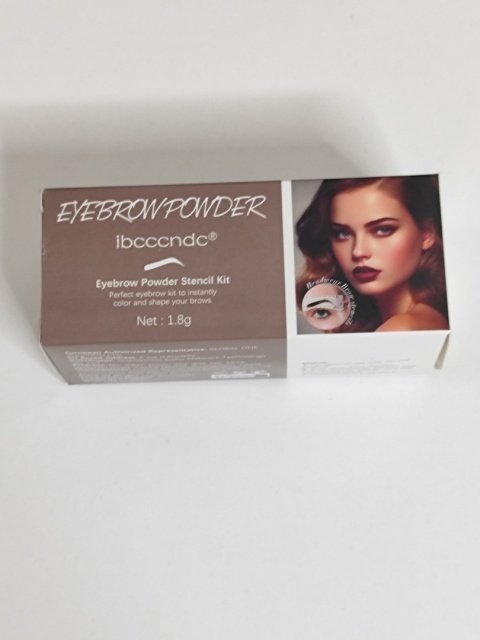 Zestaw do stylizacji brwi